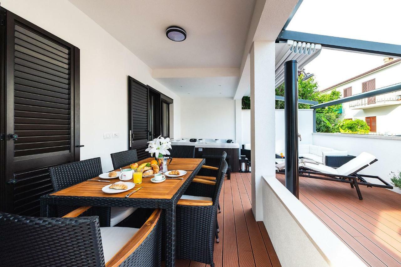 Novigrad Istria Apartment Auretta מראה חיצוני תמונה