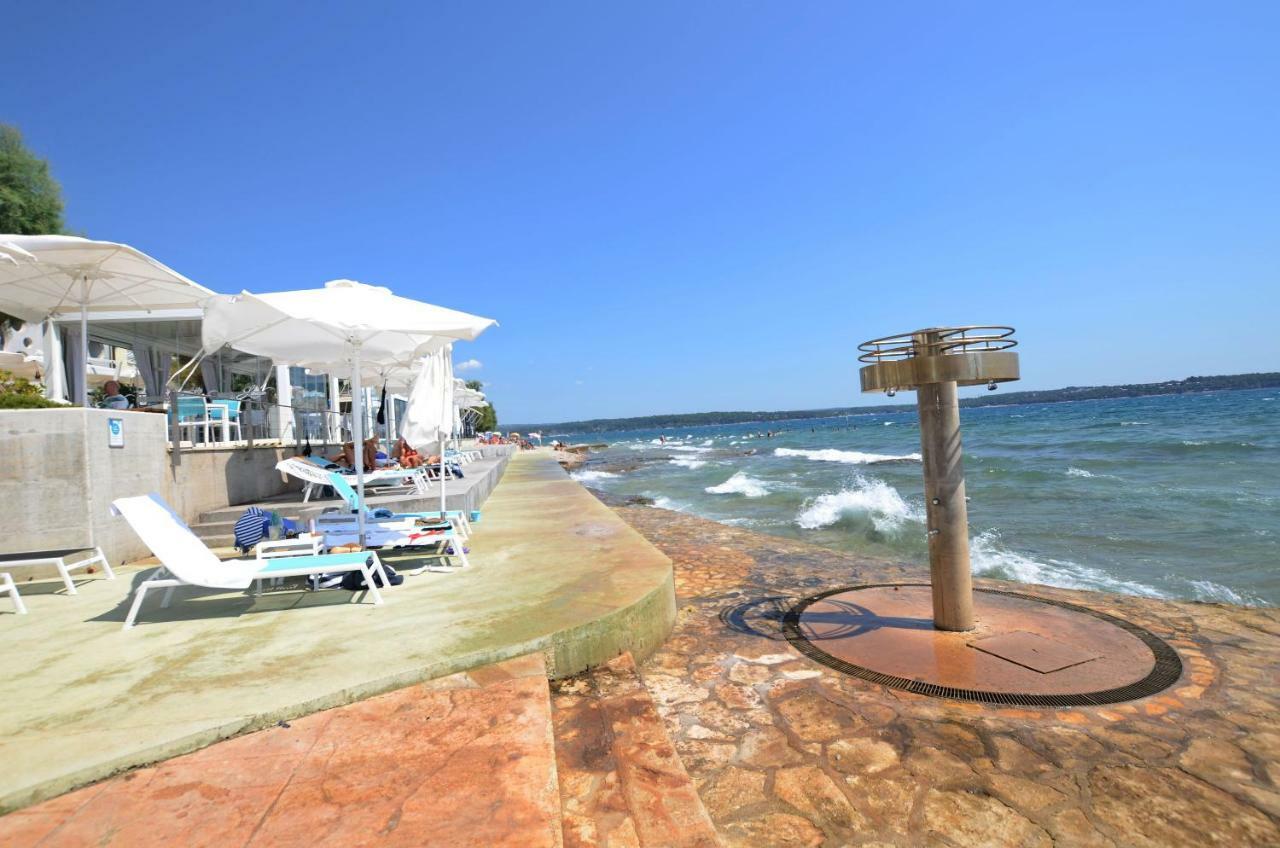 Novigrad Istria Apartment Auretta מראה חיצוני תמונה